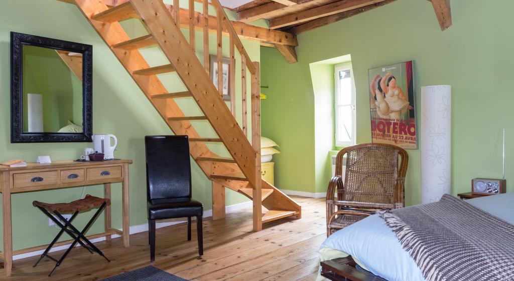 Les Petites Vosges Bed & Breakfast Bagneres-de-Bigorre Room photo